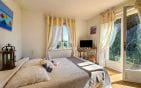 À VENDRE À SAINTE-MAXIME VILLA DE PLAIN-PIED AVEC PISCINE, 4 CHAMBRES ET APERCU MER PROCHE DES PLAGES DE LA NARTELLE Min 12