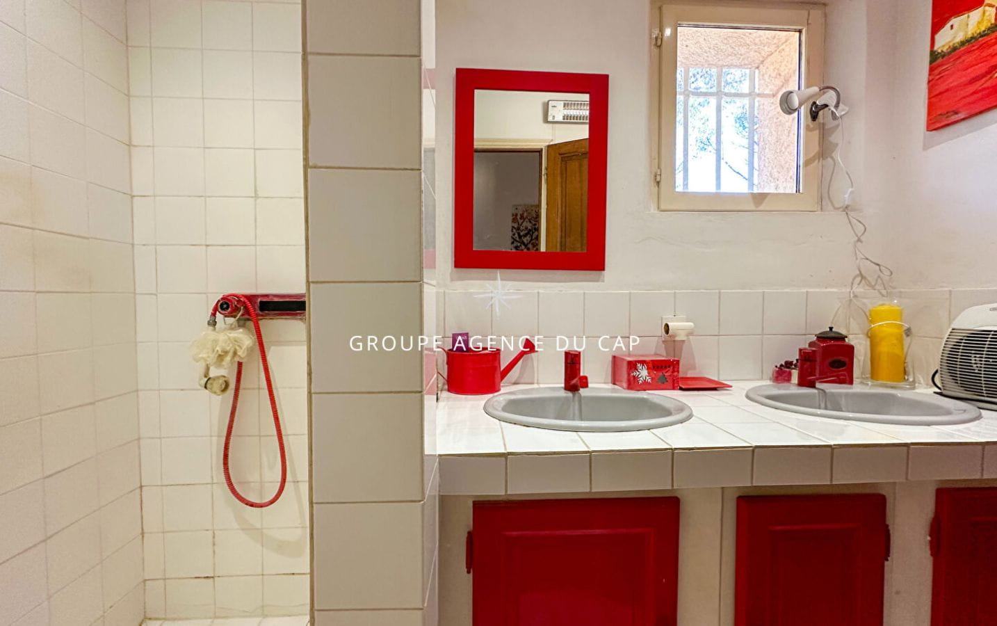 À VENDRE À SAINTE-MAXIME VILLA DE PLAIN-PIED AVEC PISCINE, 4 CHAMBRES ET APERCU MER PROCHE DES PLAGES DE LA NARTELLE Image 14