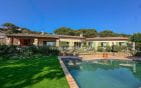 À VENDRE À SAINTE-MAXIME VILLA DE PLAIN-PIED AVEC PISCINE, 4 CHAMBRES ET APERCU MER PROCHE DES PLAGES DE LA NARTELLE Min 2