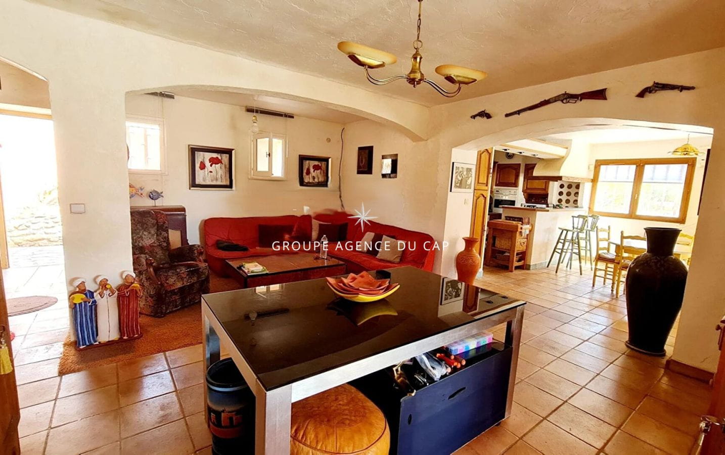 A VENDRE VILLA VUE MER DE L&rsquo;ETAGE 3 CHAMBRES PISCINE GARAGE AUX ISSAMBRES Image 4