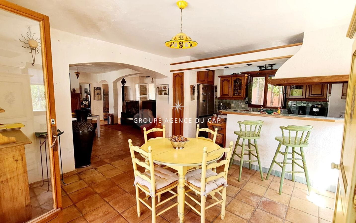 A VENDRE VILLA VUE MER DE L&rsquo;ETAGE 3 CHAMBRES PISCINE GARAGE AUX ISSAMBRES Image 5