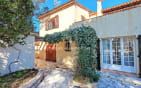 A VENDRE VILLA 6 PIECES 4 CHAMBRES SOLARIUM AVEC APERCU MER PISCINE A PROXIMITE DU CENTRE VILLE DE SAINT AYGULF Min 14