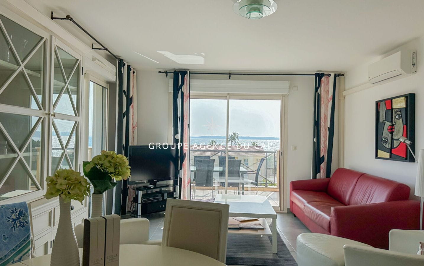 Appartement T3 de 75m2 avec vue mer double garage et cave, aux Issambres Image 8