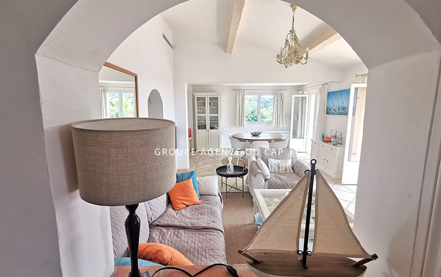 FOR SALE SEA VIEW VILLA 3 BEDROOMS WITH INDEPENDENT STUDIO – POOL – LES ISSAMBRES Image 7