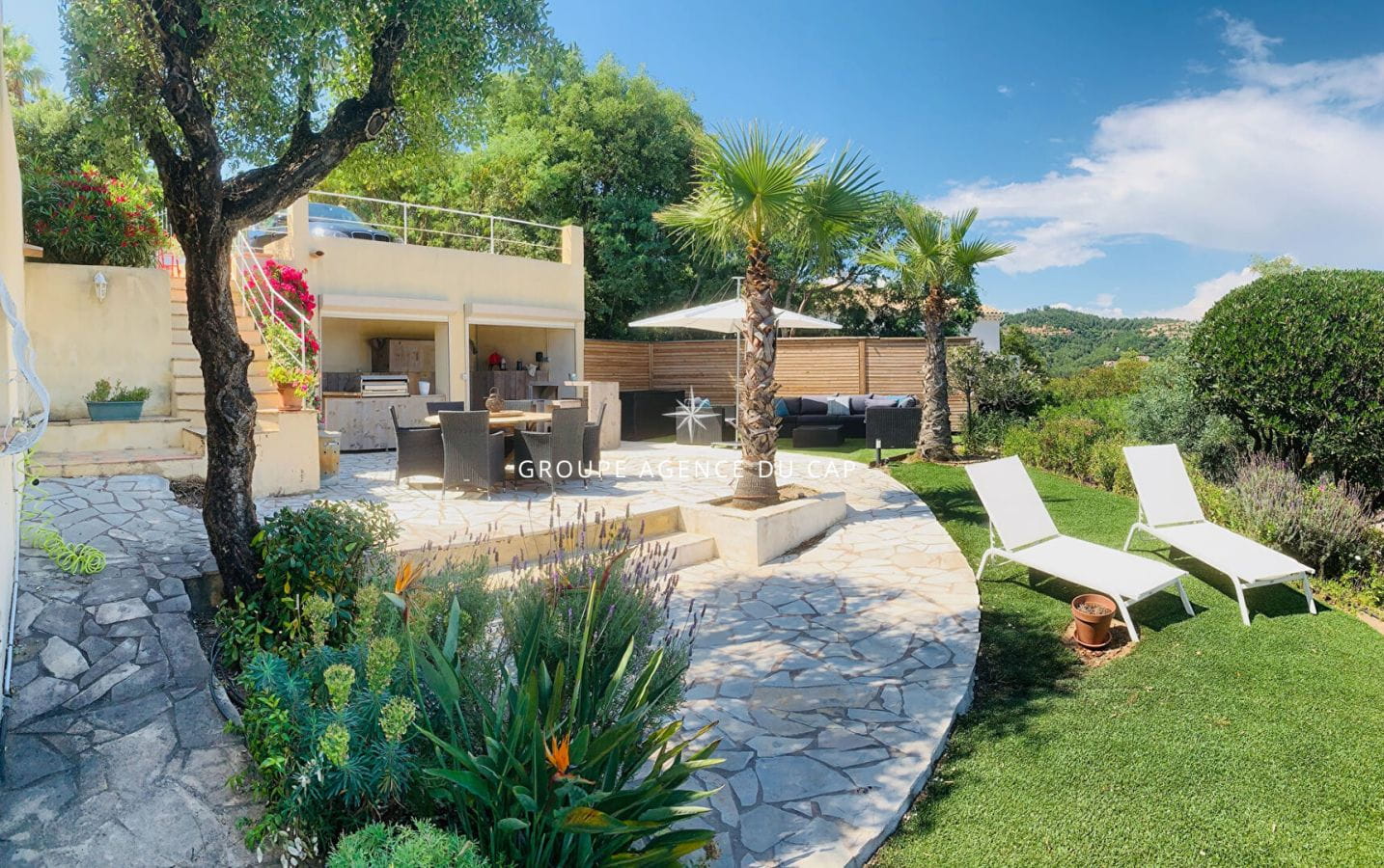 A VENDRE VILLA VUE MER 4 CHAMBRES AVEC STUDIO INDEPENDANT – PISCINE – LES ISSAMBRES Image 0