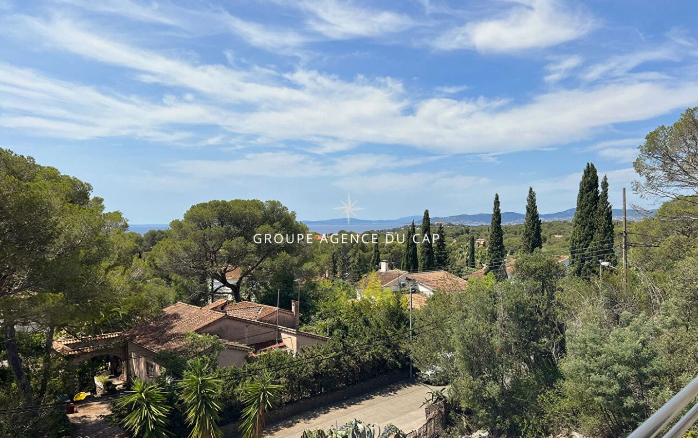 Stunning Contemporary Villa for Sale in Boulouris, Saint Raphael Image 3