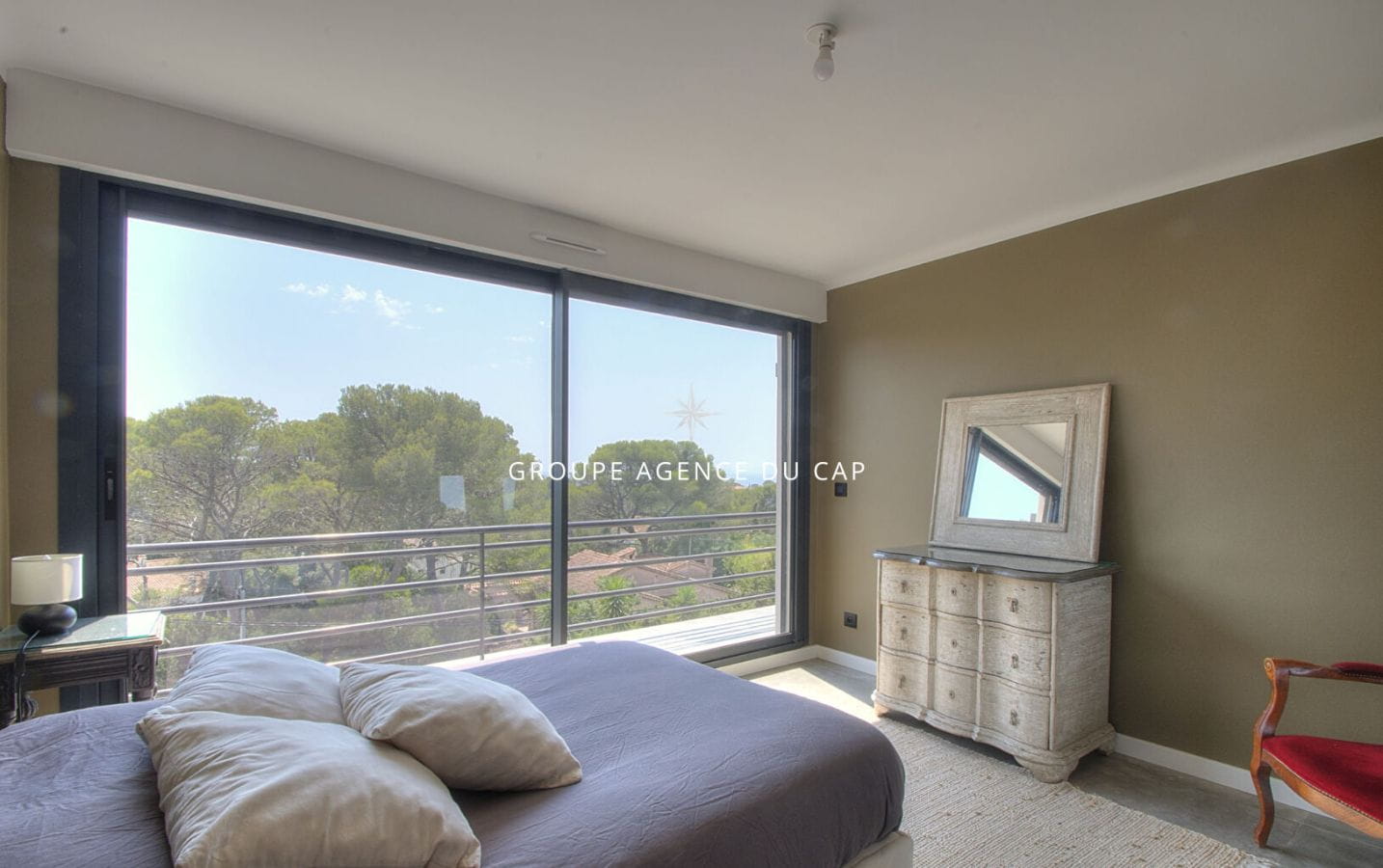 Villa contemporaine à vendre avec vue mer à Saint Raphaël Image 10