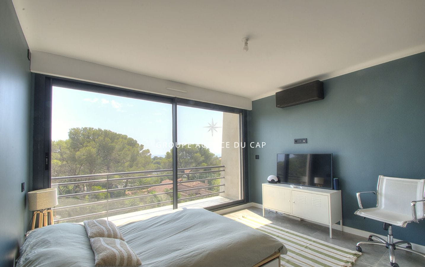 Villa contemporaine à vendre avec vue mer à Saint Raphaël Image 11