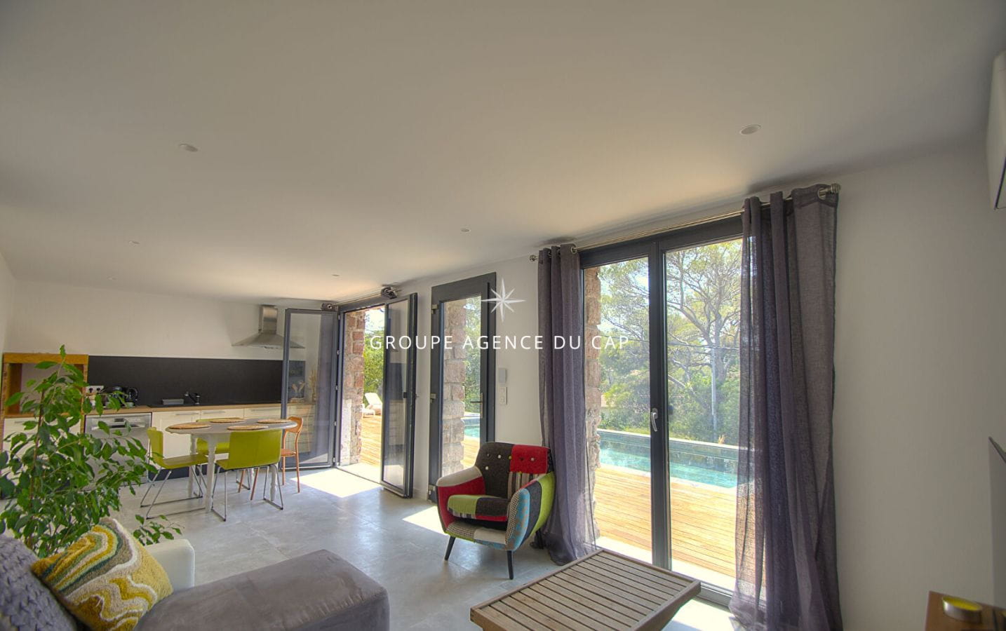 Villa contemporaine à vendre avec vue mer à Saint Raphaël Image 13