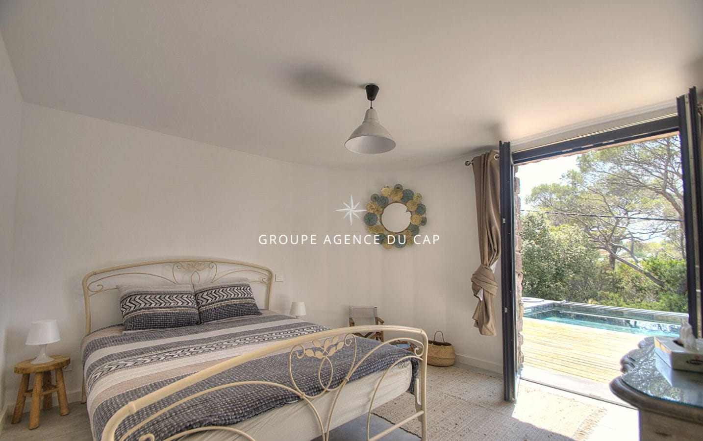 Villa contemporaine à vendre avec vue mer à Saint Raphaël Image 16