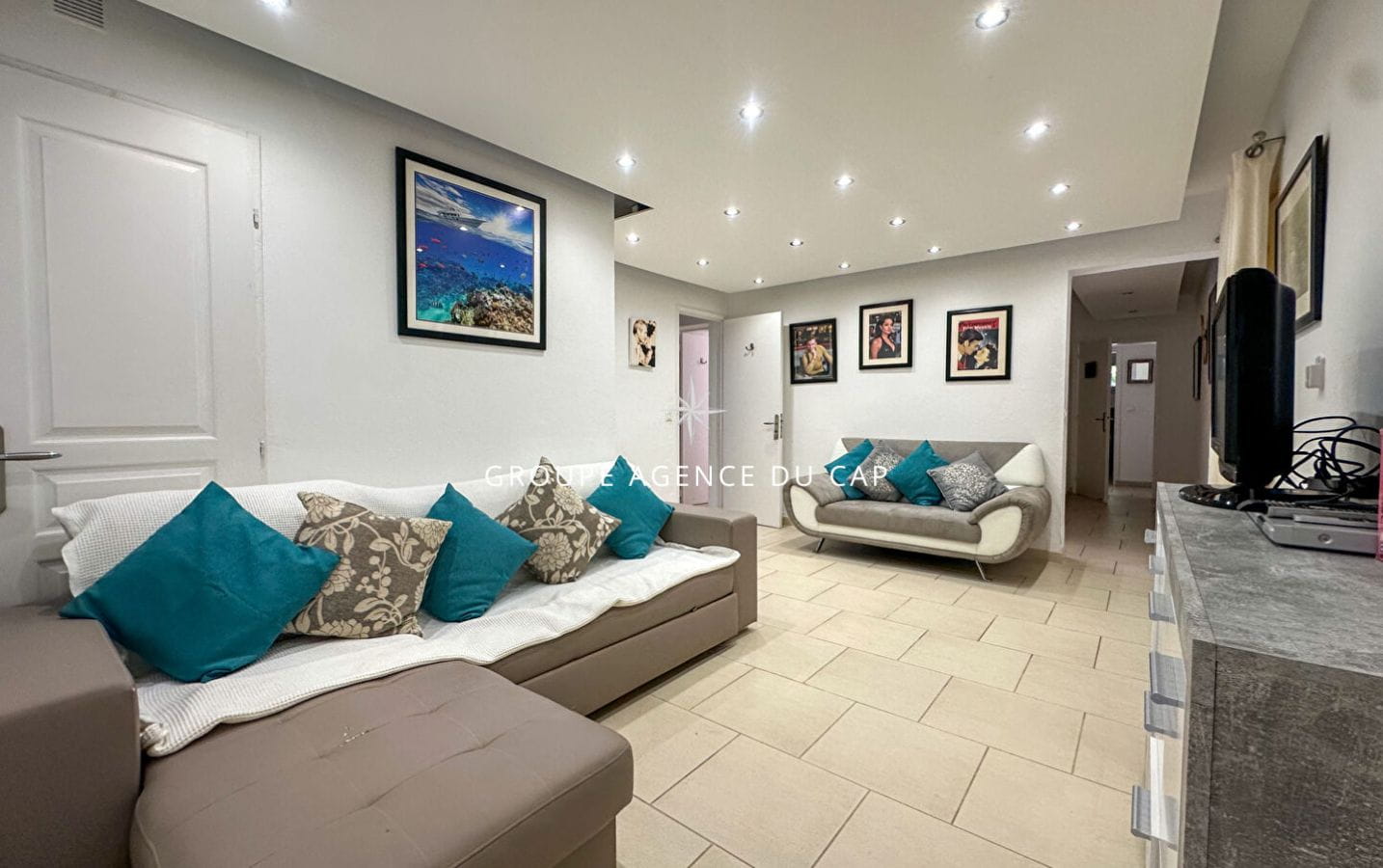 A VENDRE VILLA STYLE PROVENCALE 5 CHAMBRES VUE MER GOLFE ST-TROPEZ AUX ISSAMBRES Image 8