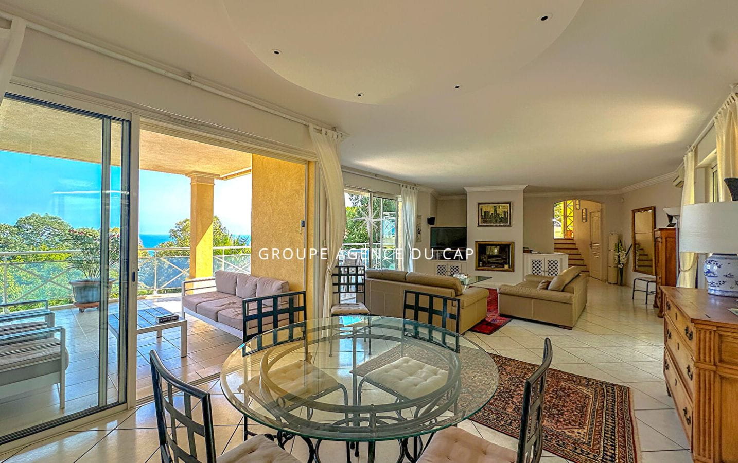 FOR SALE VILLA 215sqm VERY NICE SEA VIEW 5 EN-SUITE BEDROOMS SWIMMING POOL WITH POOLHOUSE GARAGE AND PARKING, IN LES ISSAMBRES Image 6