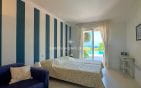 A VENDRE VILLA 215M² TRES BELLE VUE MER 5 CHAMBRES EN SUITE  PISCINE AVEC POOLHOUSE GARAGE ET PARKINGS, AUX ISSAMBRES Min 16