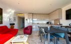 2 BEDROOMS, 2 PARKING SPACES, 62 sqm, T3 APARTMENT, WALK TO THE BEACHES OF LES ISSAMBRES Min 1
