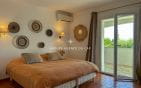 A VENDRE VILLA STYLE PROVENCAL 5 CHAMBRES PISCINE GARAGE VUE MER À SAINT-AYGULF Min 10