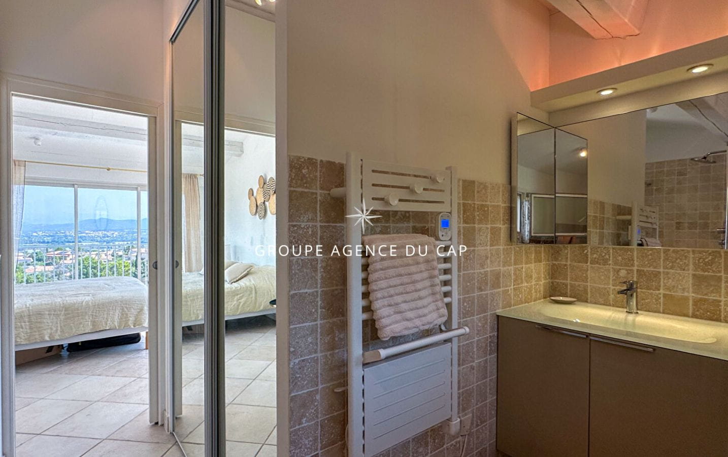 FOR SALE PROVENCAL STYLE VILLA 5 BEDROOMS POOL GARAGE SEA VIEW IN SAINT-AYGULF Image 12