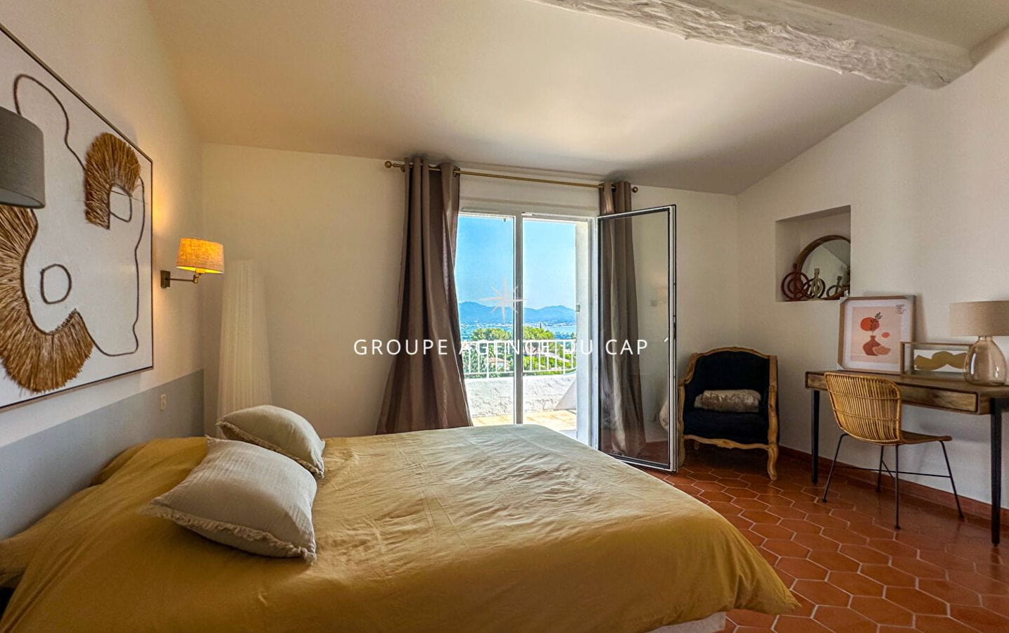 FOR SALE PROVENCAL STYLE VILLA 5 BEDROOMS POOL GARAGE SEA VIEW IN SAINT-AYGULF Image 14