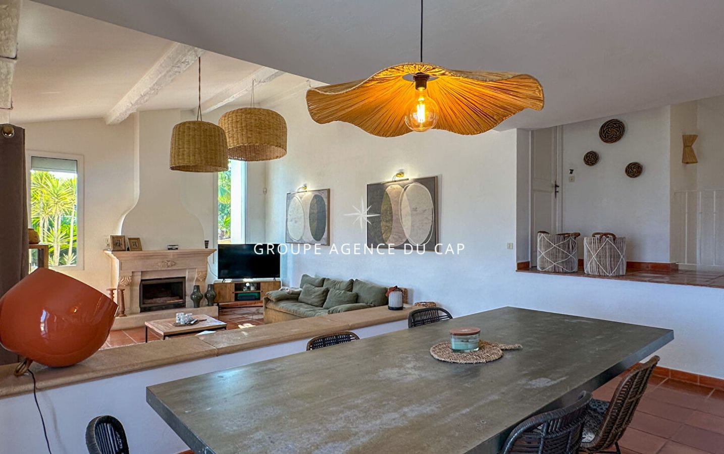 FOR SALE PROVENCAL STYLE VILLA 5 BEDROOMS POOL GARAGE SEA VIEW IN SAINT-AYGULF Image 6