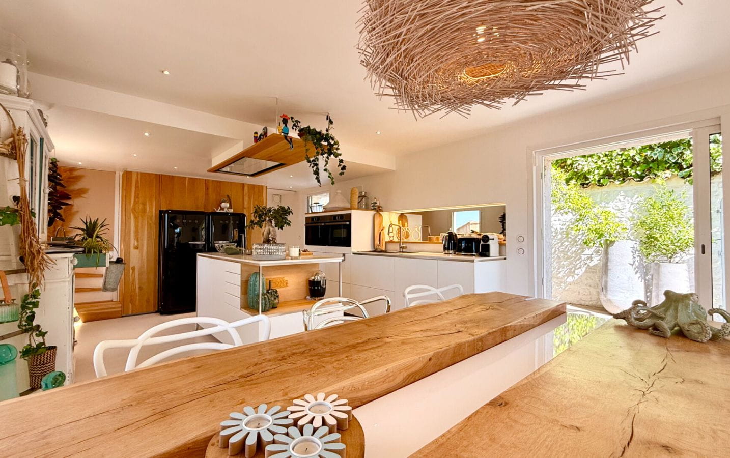 SEA VIEW VILLA 105 M2, WALK TO THE SEA AND LES ISSAMBRES CENTER Image 12