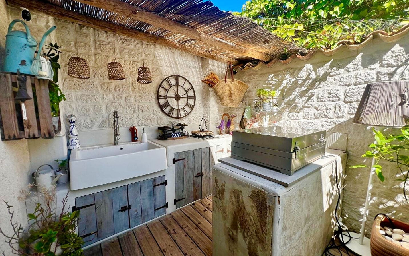 SEA VIEW VILLA 105 M2, WALK TO THE SEA AND LES ISSAMBRES CENTER Image 4