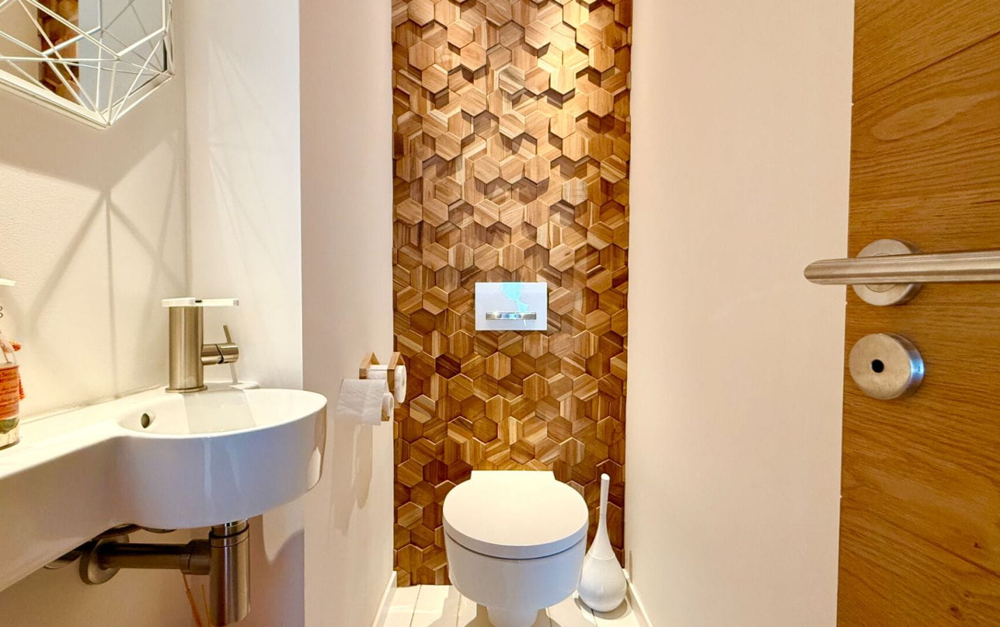 SEA VIEW VILLA 105 M2, WALK TO THE SEA AND LES ISSAMBRES CENTER Image 8