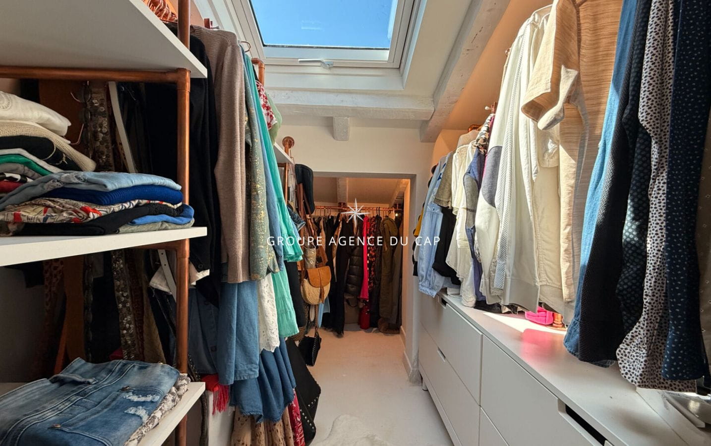 CENTRE ET PLAGE A PIED VILLA VUE MER AVEC PISCINE ET PLACE PRIVATIVE, AUX ISSAMBRES Image 8