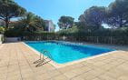 EXCLUSIVE – FOR SALE 2-ROOM APARTMENT WITH SEA VIEW IN RESIDENCE WITH POOL – CELLAR AND PARKING – 200M FROM THE SEA AND 600M FROM THE TOWN CENTER OF SAINT AYGULF Min 2
