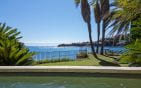 SAINT RAPHAEL ANTHEOR VILLA PIEDS DANS L’ EAU AVEC ACCES PRIVE A LA PLAGE Min 14