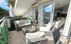 FOR SALE TOP FLOOR APARTMENT 3 ROOMS 2 BEDROOMS TERRACE SEA VIEW, IN A RESIDENCE WITH POOL NEAR THE SEA AND SHOPS – PARKING AND GARAGE – SAINT AYGULF Min 11