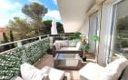 FOR SALE TOP FLOOR APARTMENT 3 ROOMS 2 BEDROOMS TERRACE SEA VIEW, IN A RESIDENCE WITH POOL NEAR THE SEA AND SHOPS – PARKING AND GARAGE – SAINT AYGULF Min 13