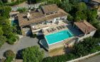 A VENDRE VILLA 6 CHAMBRES EN SUITE PISCINE POOL HOUSE VUE MER PANORAMIQUE SUR ST-TROPEZ GARAGES ET PARKINGS Min 0