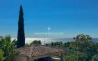 A VENDRE VILLA 6 CHAMBRES EN SUITE PISCINE POOL HOUSE VUE MER PANORAMIQUE SUR ST-TROPEZ GARAGES ET PARKINGS Min 16