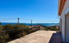 VILLA A RENOVER  AVEC VUE MER DE ST RAPHAEL A ST TROPEZ SUR TERRAIN PLAT GARAGE Min 1
