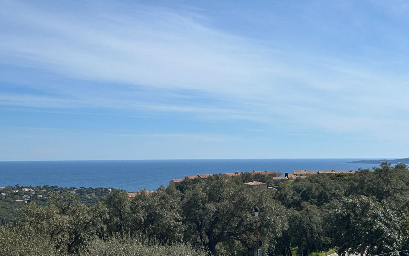 A VENDRE – MAZET 3 PIECES DE 76M²  VUE MER PANORAMIQUE – LES ISSAMBRES Image 0