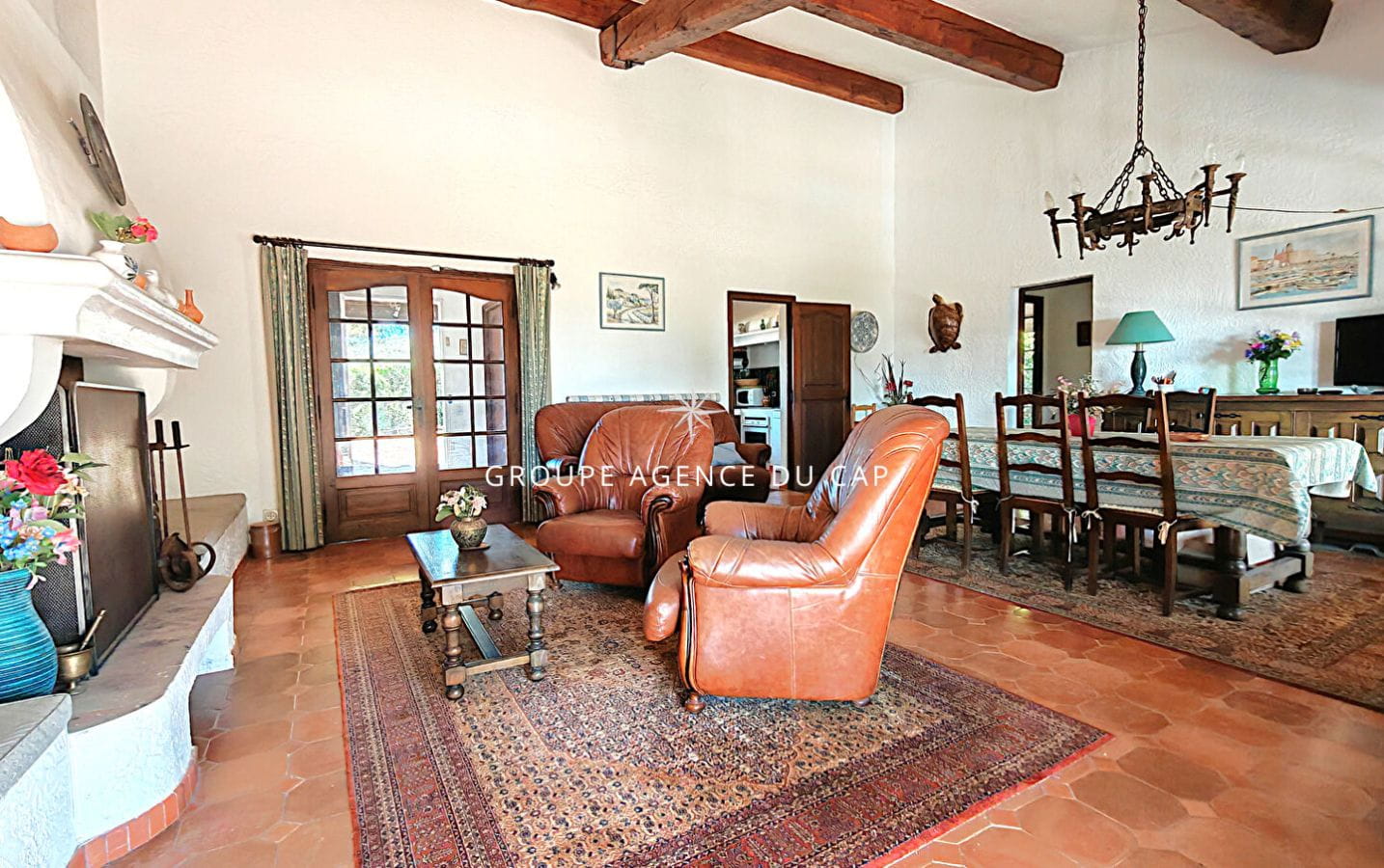 A VENDRE – VILLA PROVENCALE DE PLAIN-PIED AVEC 4 CHAMBRES A PIED DES PLAGES ET DES COMMERCES AU CALME Image 10