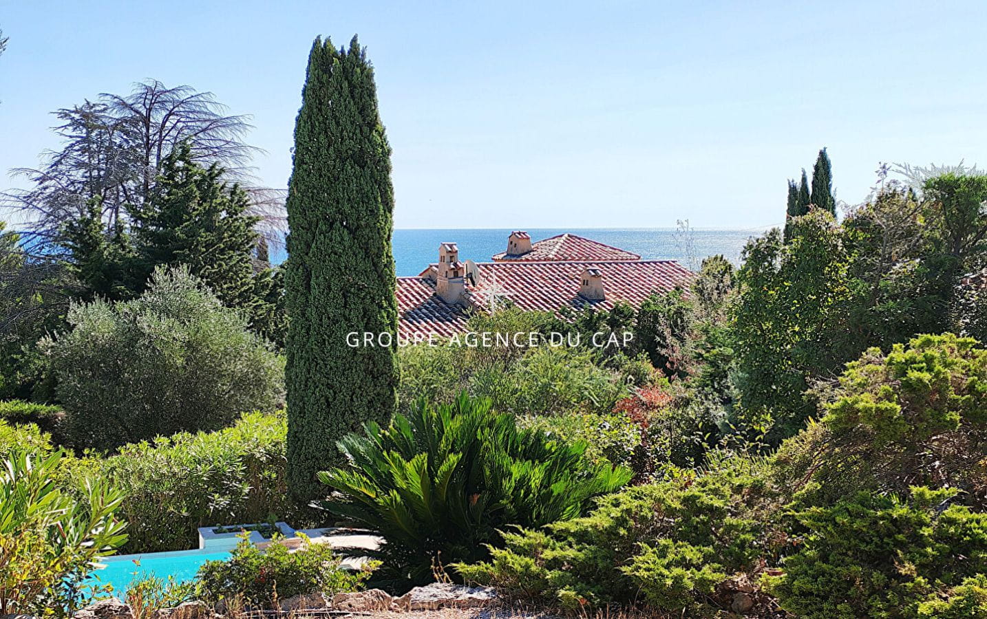 A VENDRE – VILLA PROVENCALE DE PLAIN-PIED AVEC 4 CHAMBRES A PIED DES PLAGES ET DES COMMERCES AU CALME Image 7