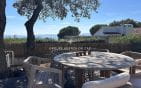 A VENDRE VILLA DE PLAIN PIED 3 CHAMBRES PISCINE 2 GARAGES PARKINGS TERRAIN PLAT VUE BAIE DE ST-TROPEZ AUX ISSAMBRES Min 0