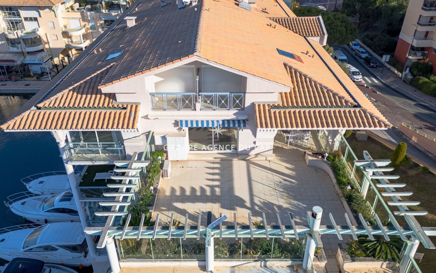 Appartement de luxe à vendre à Fréjus Plage avec vue mer Image 4