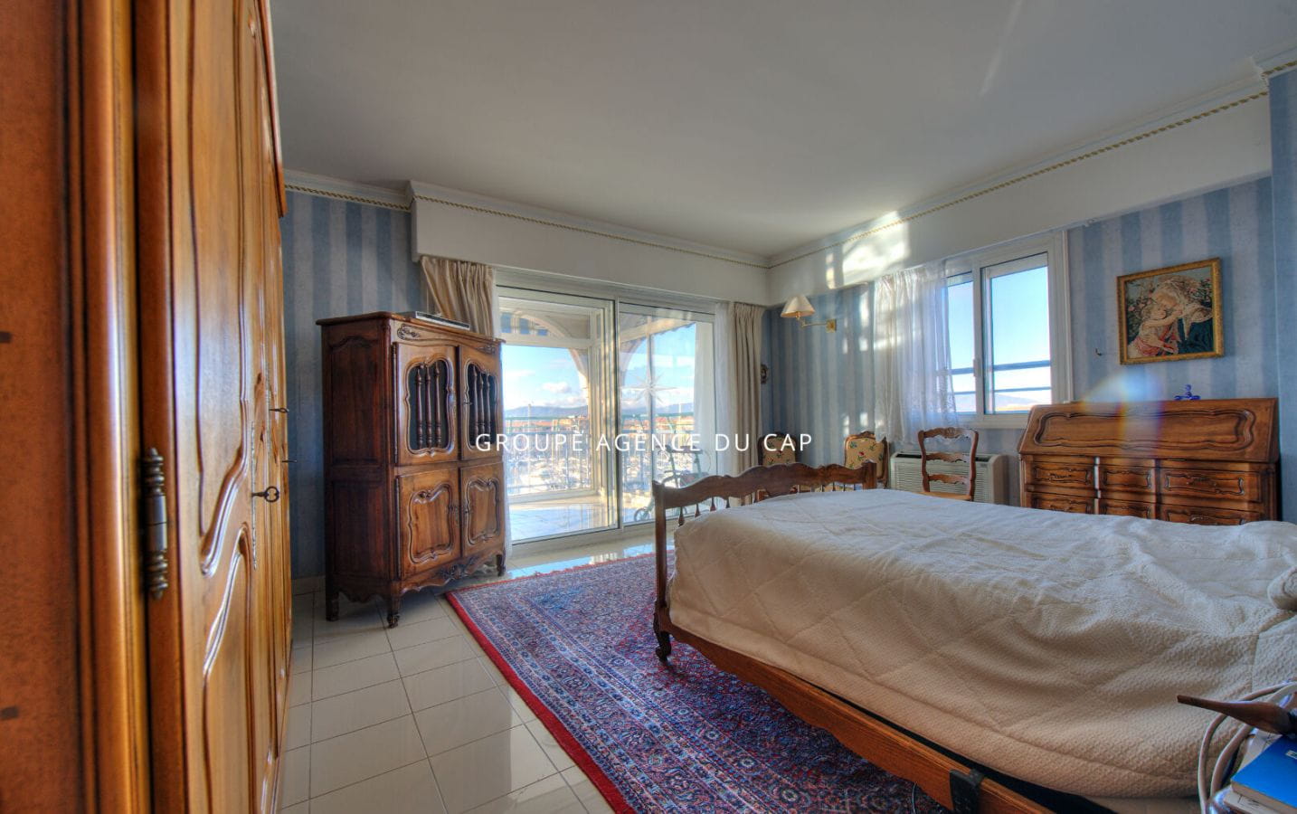 Appartement de luxe à vendre à Fréjus Plage avec vue mer Image 8