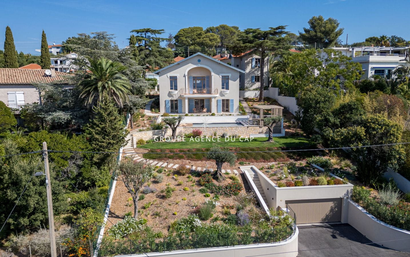 Villa Epoque Saint Raphael 8 pièces 260 m2 Image 2