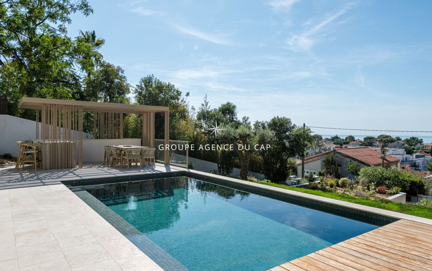 Villa Epoque Saint Raphael 8 pièces 260 m2 Image 5