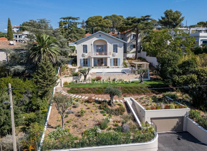 Villa Epoque Saint Raphael 8 pièce(s) 260 m2