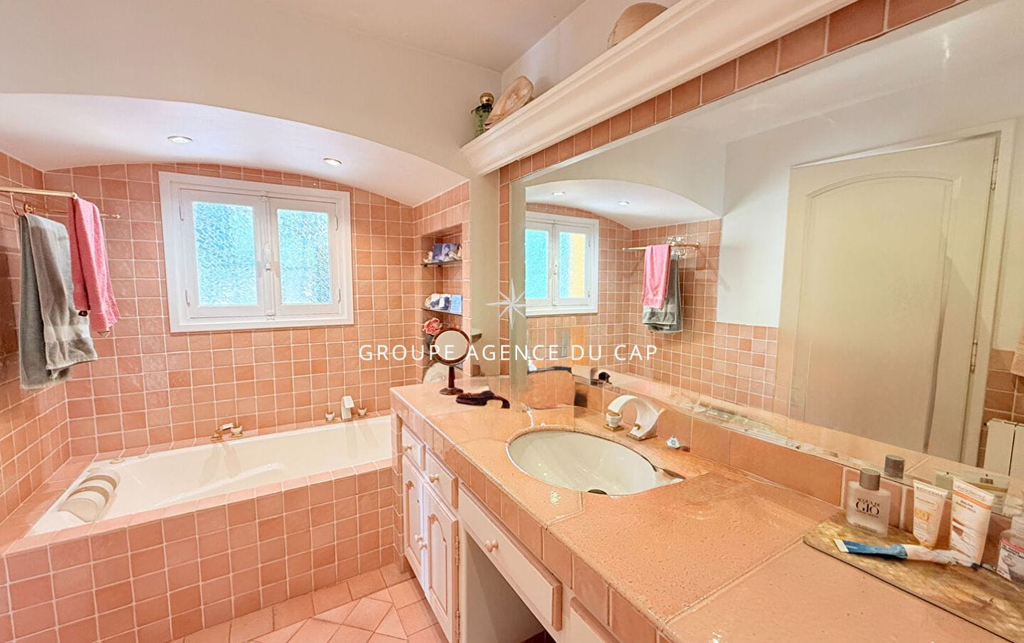 VILLA VUE MER SUR LE GOLFE DE SAINT TROPEZ DE 200 M² SUR SAINTE MAXIME Image 11