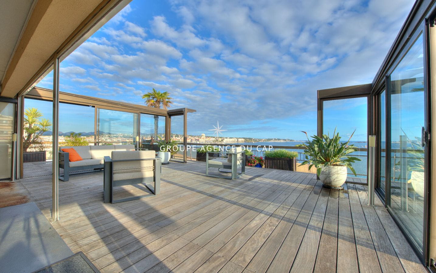 Appartement Frejus 3 pièce(s) 129.52 m2 Image 0