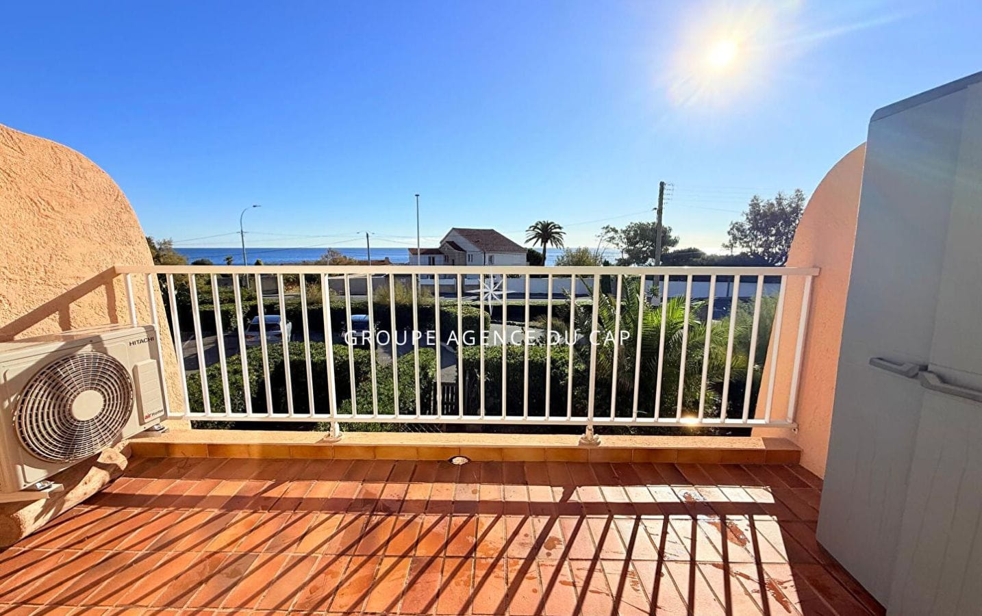 VENDRE APPARTEMENT 2 PIÈCES EN DUPLEX AVEC UNE TERRASSE VUE MER, DANS UNE RÉSIDENCE PROCHE DES PLAGES, AUX ISSAMBRES Image 0