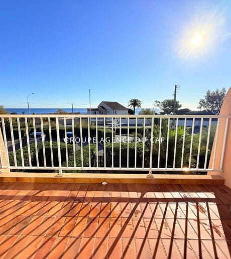 VENDRE APPARTEMENT 2 PIÈCES EN DUPLEX AVEC UNE TERRASSE VUE MER, DANS UNE RÉSIDENCE PROCHE DES PLAGES, AUX ISSAMBRES