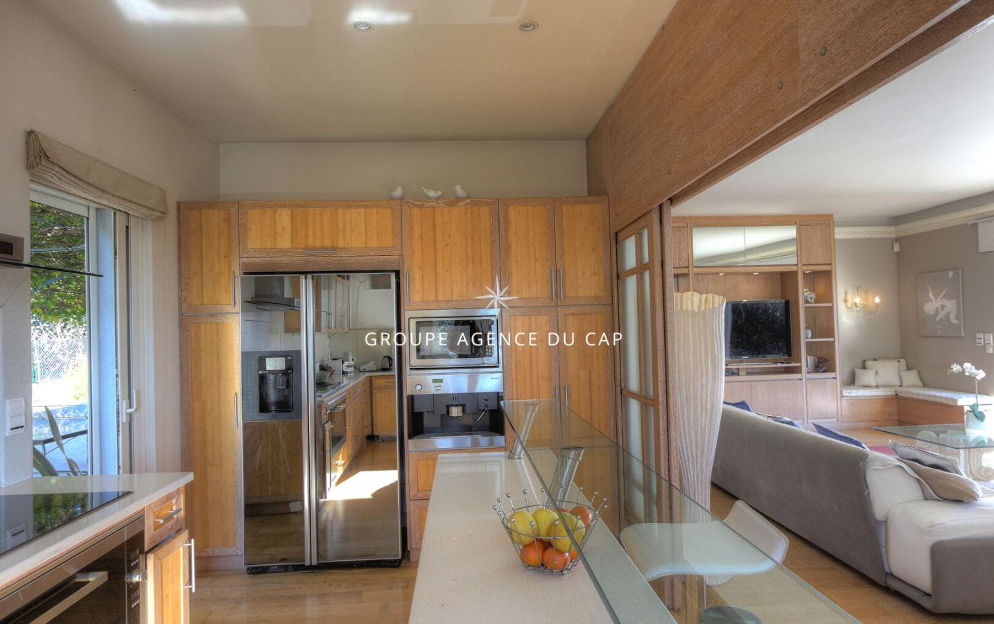 A VENDRE – VILLA VUE MER AVEC 3 CHAMBRES ET PISCINE A SAINT AYGULF Image 11