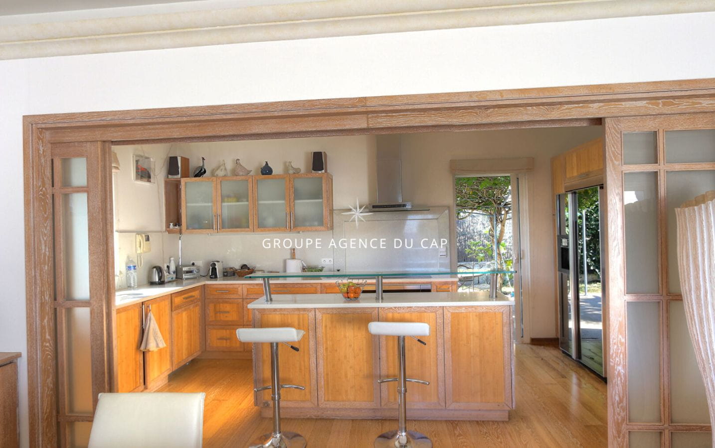 A VENDRE – VILLA VUE MER AVEC 3 CHAMBRES ET PISCINE A SAINT AYGULF Image 12