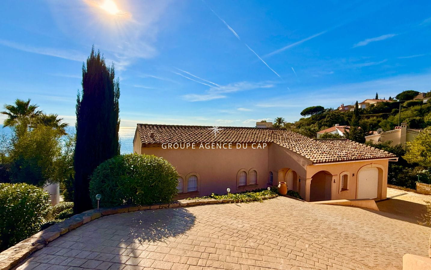 VUE MER PANORAMIQUE VILLA 7 PIECES AVEC PISCINE ET GARAGE, AUX ISSAMBRES Image 12