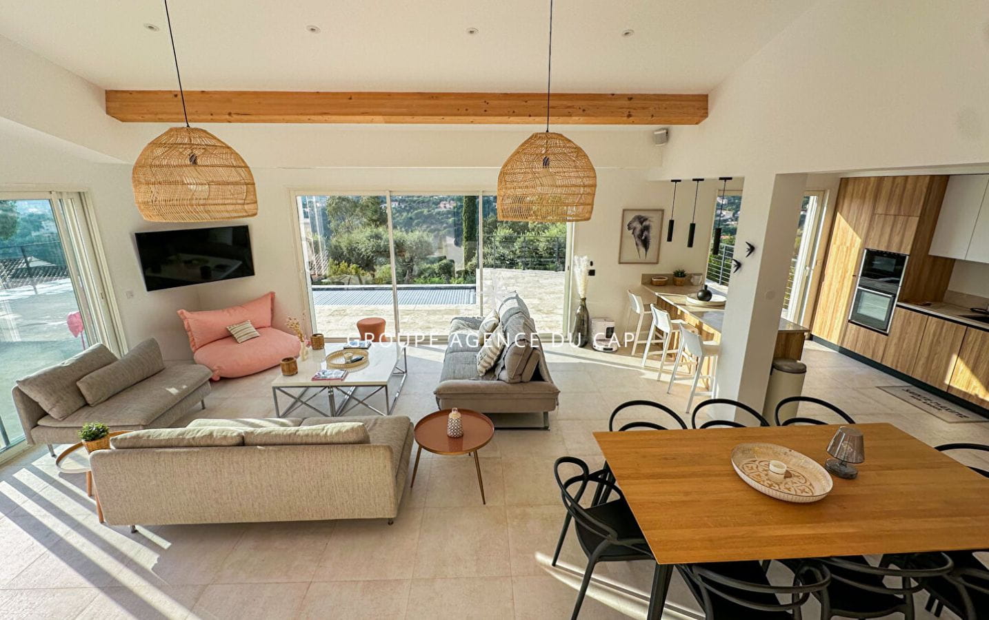 A VENDRE VILLA 7 PIECES 175 M2 VUE MER PISCINE, AUX ISSAMBRES Image 1